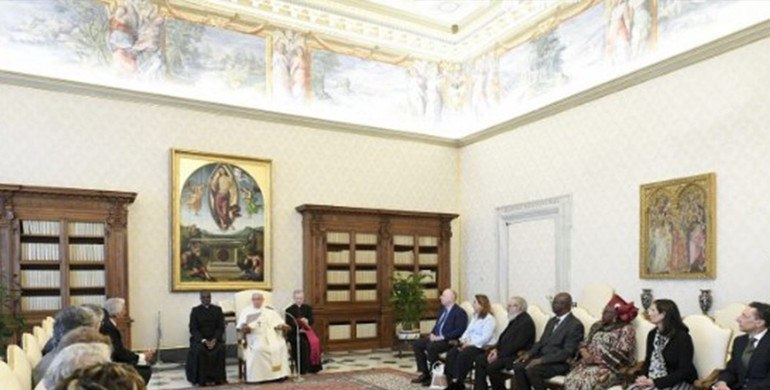 Papa Francesco: a Movimento Équipes Notre-Dame, “siete espressione della Chiesa ‘in uscita’, che si fa vicina ai problemi della gente”
