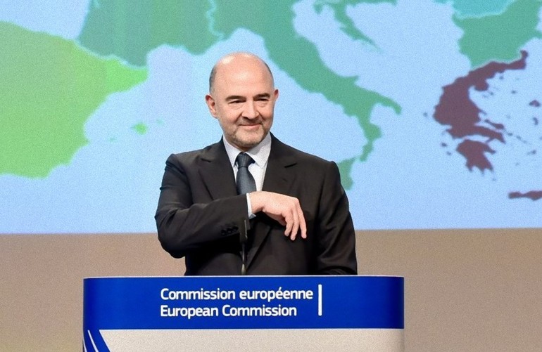 Braccio di ferro con l'Europa sul buco in bilancio, "ballano" 4 miliardi di euro