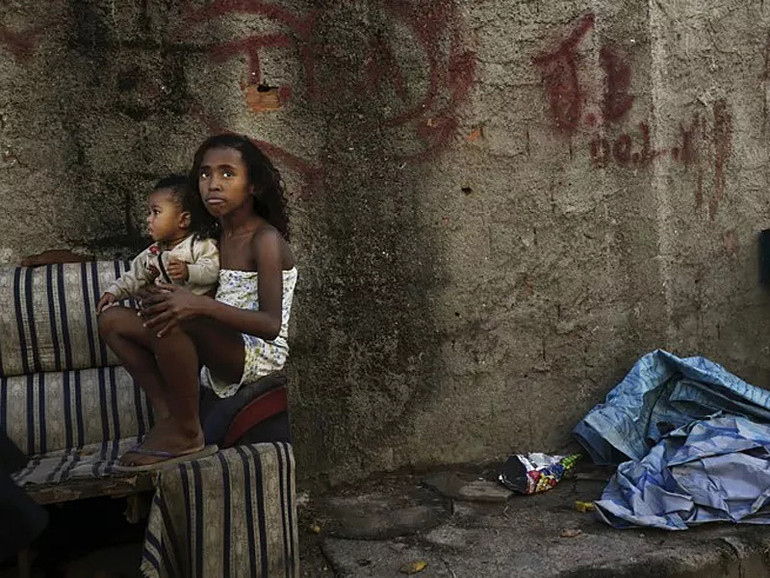 Le luci delle Olimpiadi e i morti delle favelas. Ogni giorno in Brasile vengono uccisi 30 ragazzi