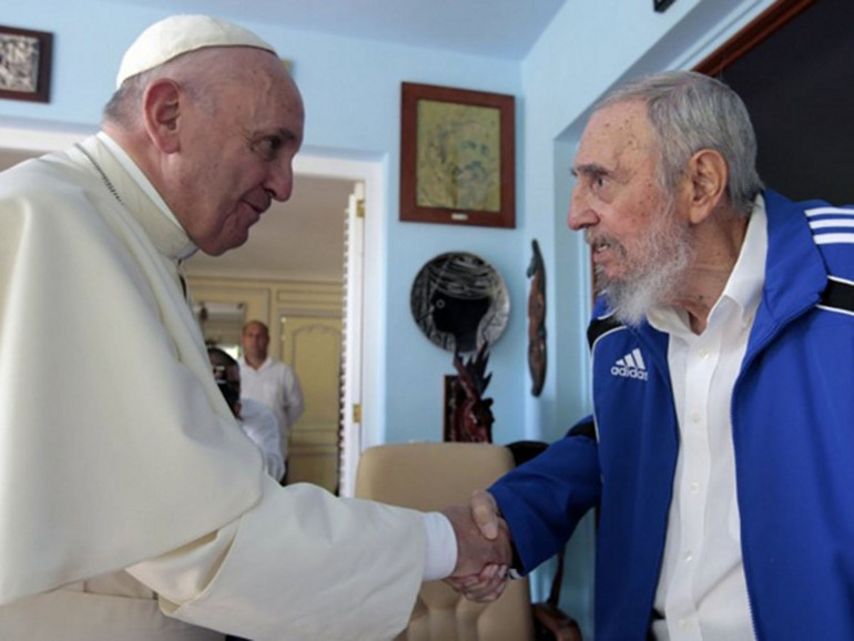 Una novena laica per Castro. Dai cattolici, preghiera e rispetto