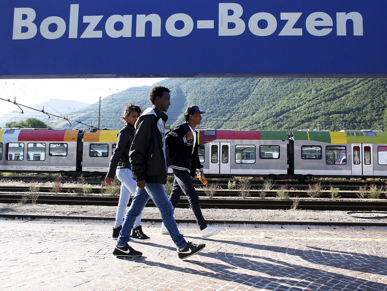 Da Ventimiglia a Bolzano, ecco l’estate calda dei confini italiani