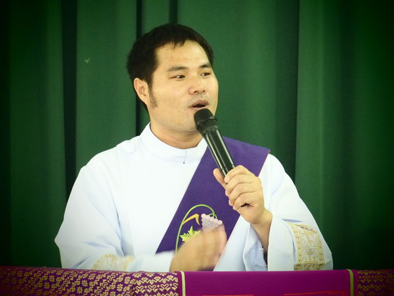 Thailandia. Un nuovo sacerdote, ordinato oggi dal vescovo di Chiang Mai
