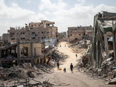 Gaza, Save the Children: Khan Younis è una città fantasma in cui i bambini vivono tra le macerie