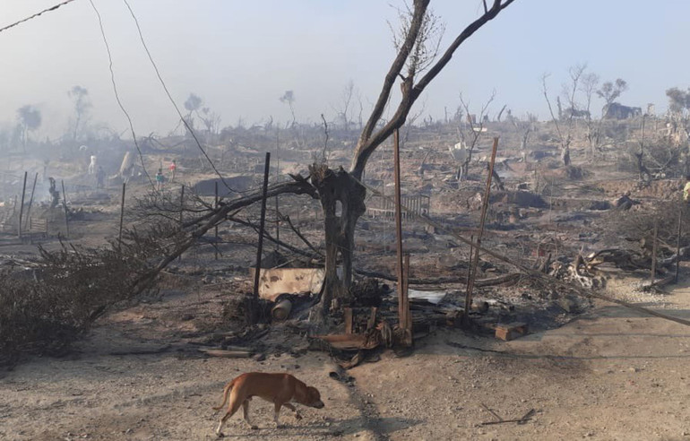 Le fiamme hanno distrutto il campo profughi di Moria a Lesbo