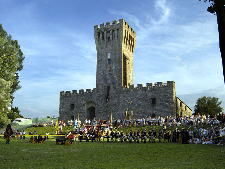 Al castello di San Martino della Vaneza il palio dello sparviero
