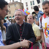 Altri giovani preti (qui don Vincenzo Cretella dell'up di Vigonza) salutano il vescovo