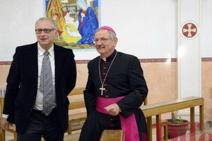 Il vescovo con il nuovo direttore del Due Palazzi Ottavio Casarano