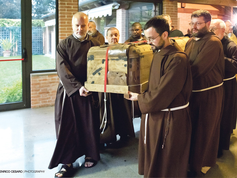 Le spoglie di padre Leopoldo tornano al santuario di Santa Croce