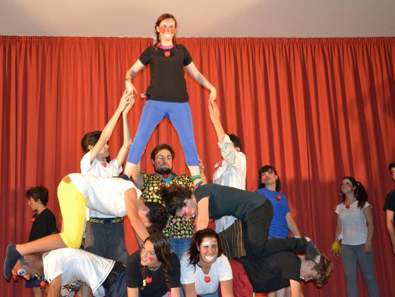 A Sassari le arti circensi e il “circo in parrocchia” avvicinano i giovani