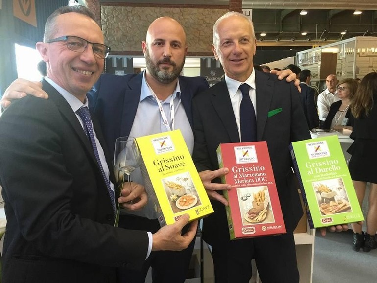 "Intreccio": grissini a chilometri zero dal sapore di vini doc "Intreccio": grissini a chilometri zero dal sapore di vini doc