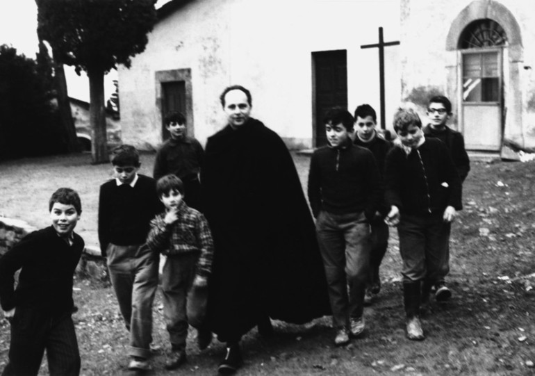 Don Milani e don Mazzolari: l'omaggio del papa agli scomodi profeti Don Milani e don Mazzolari: l'omaggio del papa agli scomodi profeti