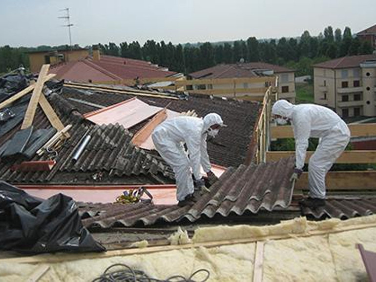 Amianto, nel mondo 100mila morti l’anno. La resilienza di Casale Monferrato esempio per la messa al bando