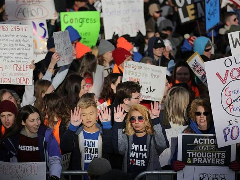“March for our lives”, i giovani americani dicono no alle armi