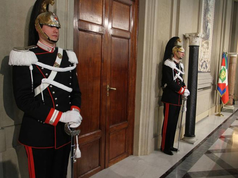 Quirinale: conclusa la prima giornata di consultazioni, domani tocca ai partiti più rappresentati in Parlamento Quirinale: conclusa la prima giornata di consultazioni, domani tocca ai partiti più rappresentati in Parlamento