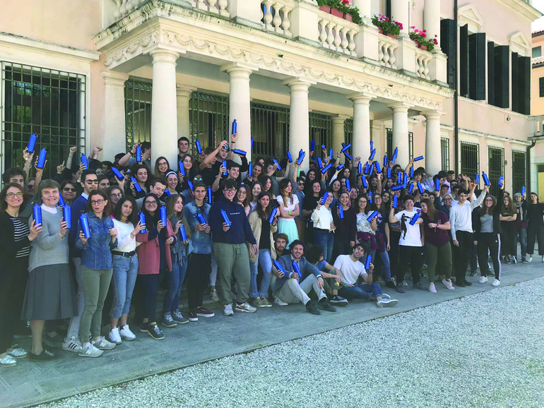 200 borracce al Maus. Gli studenti hanno costituito un gruppo d'acquisto  per eliminare la plastica