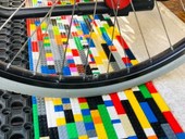 A Sesto Calende si costruiscono rampe con i Lego