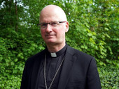 Abusi in Svizzera. Mons. Morerod (Losanna-Ginevra-Friburgo): “Vale sempre la pena mettersi in ascolto delle vittime”