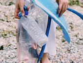 Acqua… plastificata. Una nuova ricerca sulla plastica oceanica