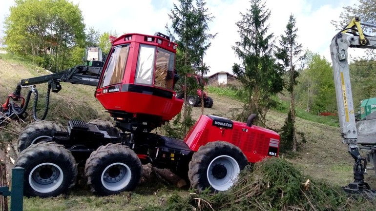 Agrighel a Gallio, la mostra espositiva di macchine agricole e forestali