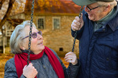 Anziani, l’allarme: “Assistenza domiciliare sempre più a rischio”