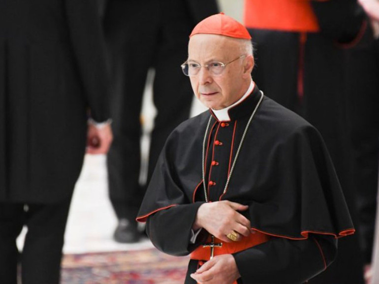 Bagnasco: “La fede è bellezza che salva” Bagnasco: “La fede è bellezza che salva”