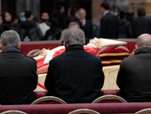 Benedetto XVI: al funerale due delegazioni ufficiali, ma arrivano conferme da altri capi di Stato