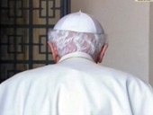 Benedetto XVI: Rogito, “la sua memoria rimane nel cuore della Chiesa e dell’intera umanità”