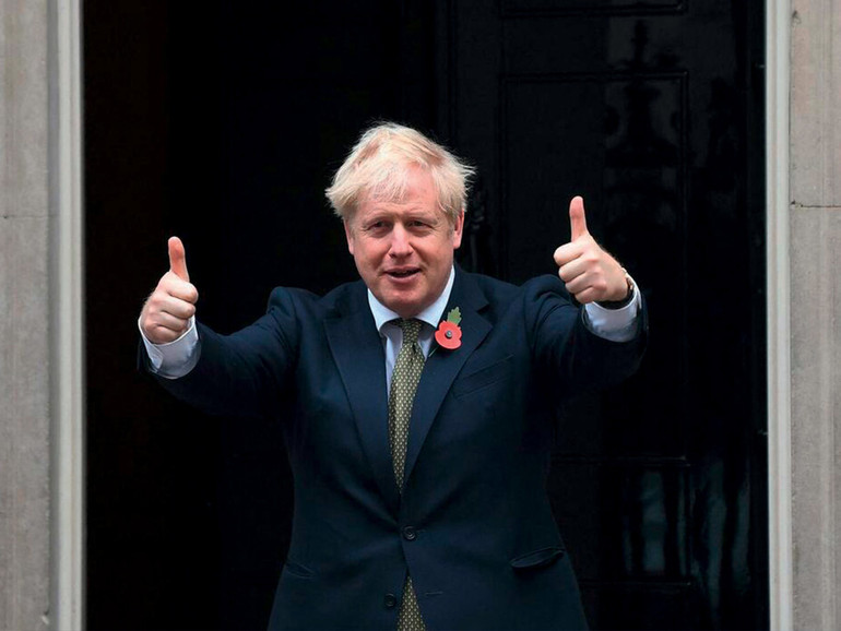 Boris Johnson si salva dalla sfiducia per il rotto della cuffia