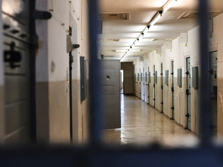 Carceri, Anastasia: “Bene il decreto sicurezza, ma no alla criminalizzazione dei cellulari”