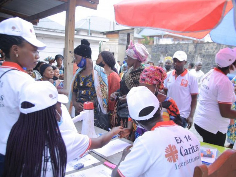 Caritas Congo, “la popolazione ha bisogno di pace”. Tra gli sfollati è emergenza colera