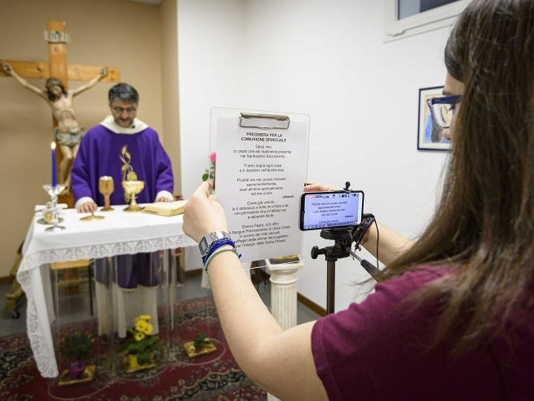 Chiesa e web. Padula: “Testimoniare la bellezza al tempo del Coronavirus” Chiesa e web. Padula: “Testimoniare la bellezza al tempo del Coronavirus”