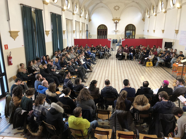 Chiude il Sinodo. I giovani sognano un mondo migliore Chiude il Sinodo. I giovani sognano un mondo migliore