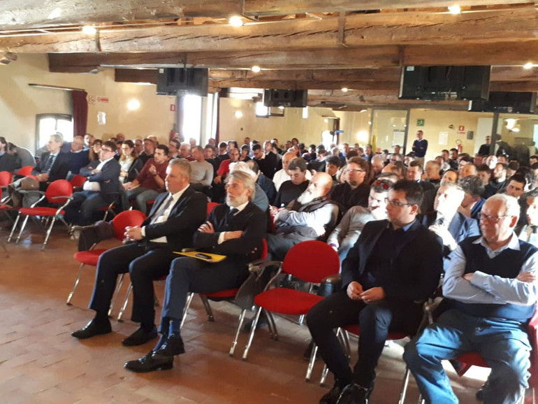 Coldiretti. Vigneti resistenti. Convegno a Legnaro sull'uso di nuove specie di vitigni per l'ecosostenibilità Coldiretti. Vigneti resistenti. Convegno a Legnaro sull'uso di nuove specie di vitigni per l'ecosostenibilità