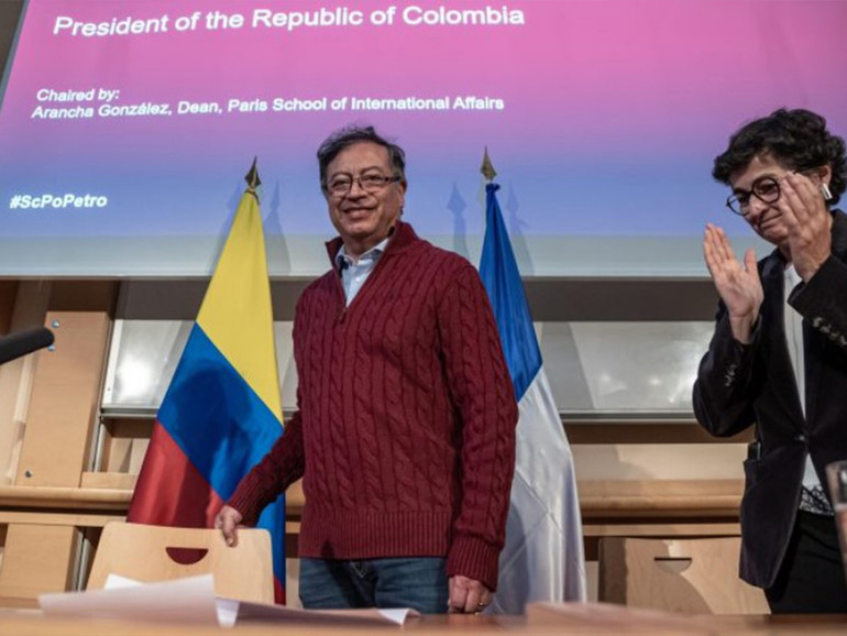 Colombia. “Pace totale”, il Parlamento ha votato la legge che “innesca” il processo. La Bella: “C’è un clima nuovo”
