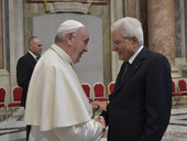 Compie gli anni Papa Francesco: Mattarella, “la sua attività pastorale sollecita popoli e nazioni a superare le divisioni”