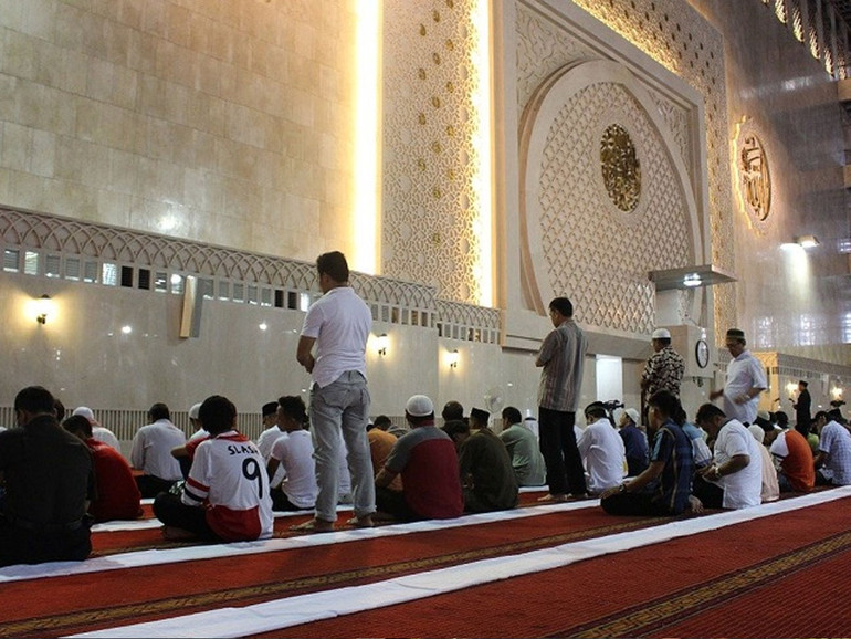 Comunità islamiche e fase 2, “chiediamo misure ad hoc per pregare nei centri”