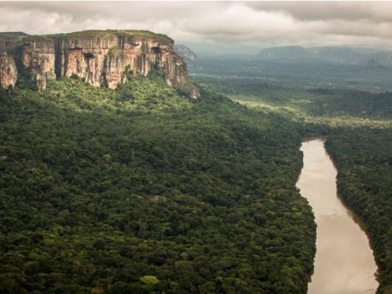 Cop26: appello di Ceama e Repam ai leader mondiali, “Amazzonia minacciata, avete l’opportunità di evitare la catastrofe imminente”