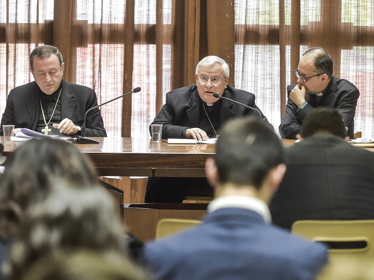Coronavirus: Cei su Dpcm Fase 2, “i vescovi italiani non possono accettare di vedere compromesso l’esercizio della libertà di culto”