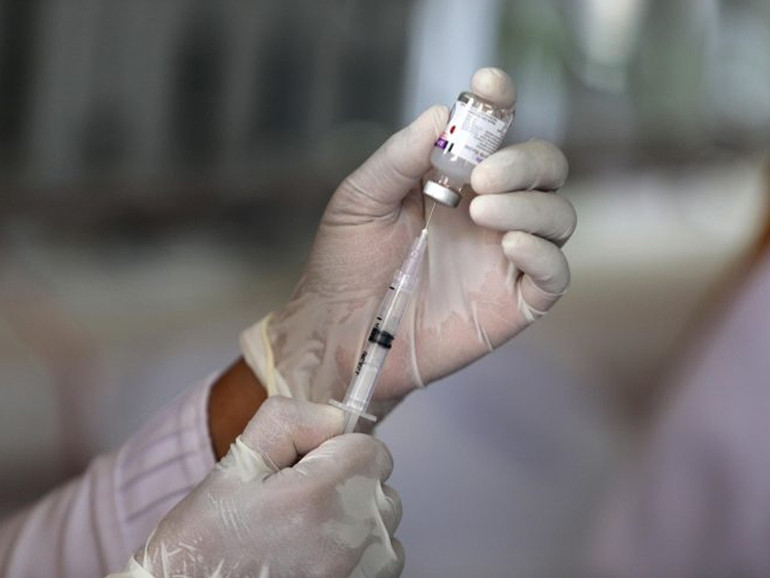 Covid, il Centro europeo favorevole a un "certificato" vaccinale