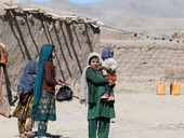 Crisi alimentare in Afghanistan, "a rischio 3,2 milioni di bambini"