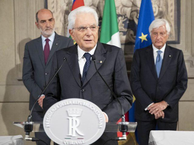 Crisi di governo: Mattarella chiede ai partiti “decisioni chiare e in tempi brevi”