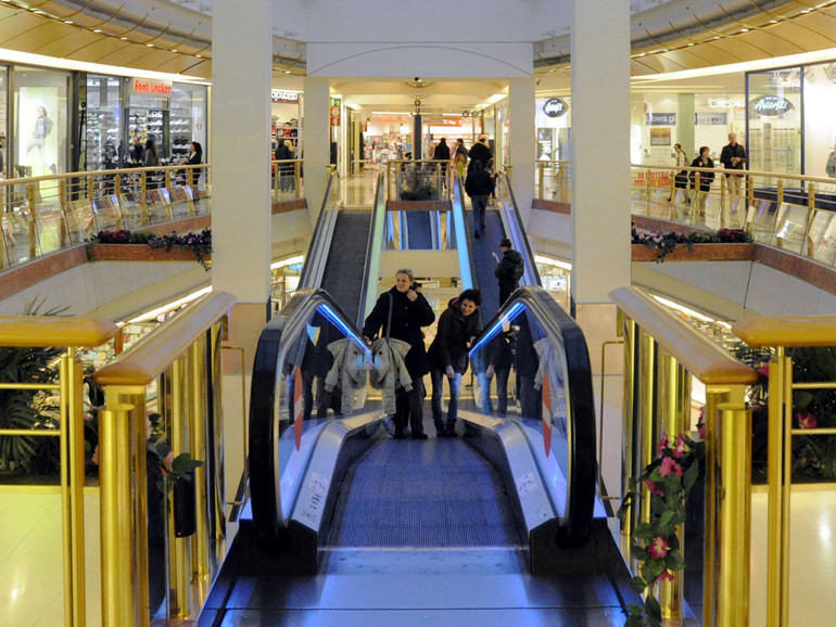 Da Toys a Trony, c'è la fiera di internet dietro alla crisi dei centri commerciali Da Toys a Trony, c'è la fiera di internet dietro alla crisi dei centri commerciali