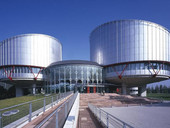 Diritti umani: Corte europea, “è lecito mendicare per sopravvivere”. Multa alla Svizzera che aveva incarcerato una donna rom