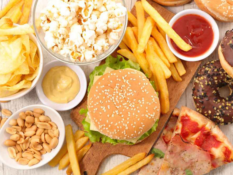 Disturbi alimentari, l’impatto del lockdown sulla dieta degli adolescenti