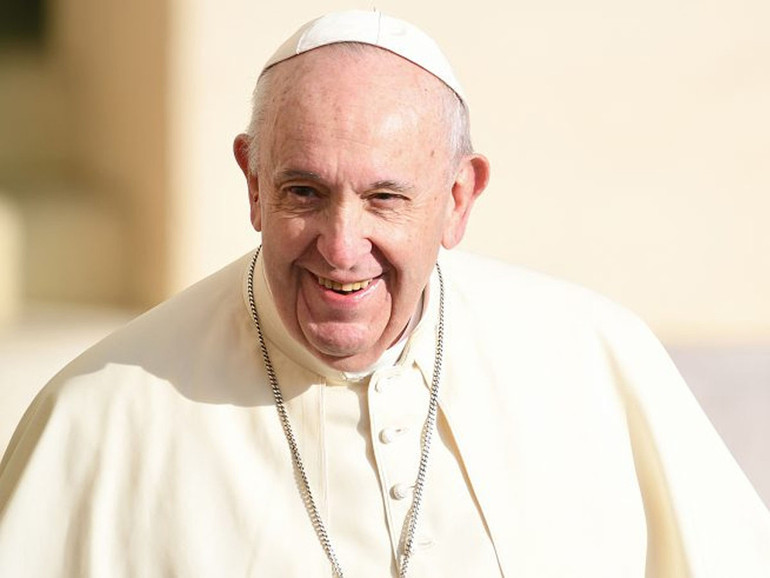 Domenica della Divina Misericordia. Papa Francesco: “La misericordia è l’aria da respirare”