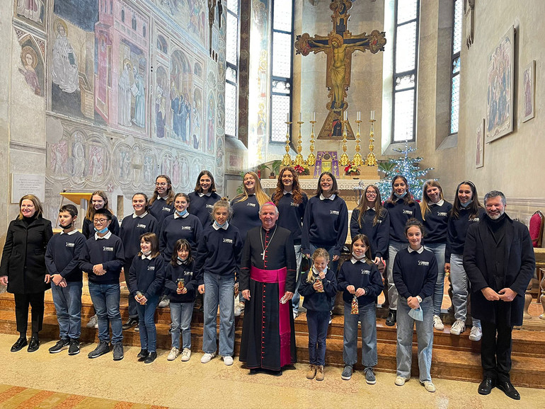 Domenica Gaudete, il vescovo Claudio agli Eremitani: "Il vostro è un servizio alla gioia" Domenica Gaudete, il vescovo Claudio agli Eremitani: "Il vostro è un servizio alla gioia"
