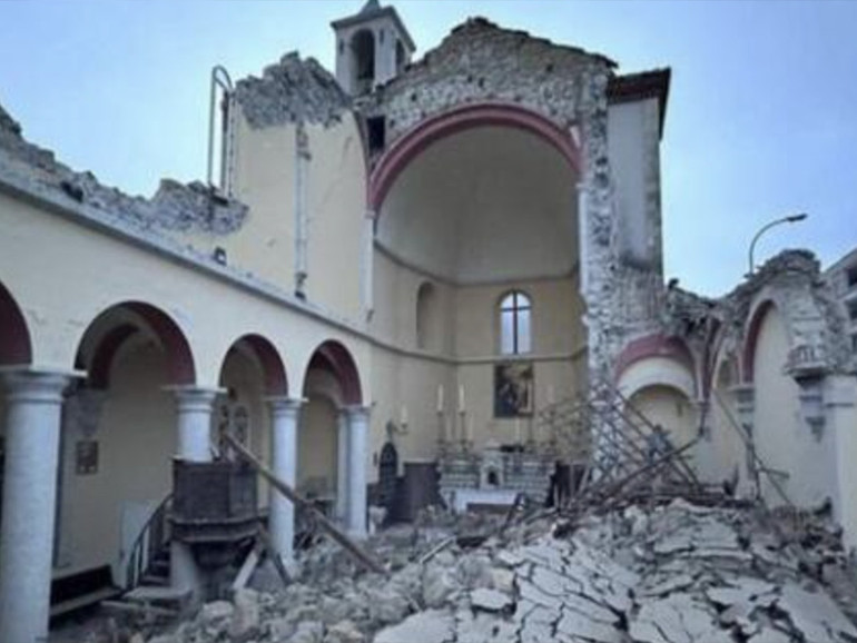 Dopo il sisma, il dramma. Parla padre Paolo Bizzeti: «La nostra cattedrale è crollata, attorno a noi migliaia di morti»