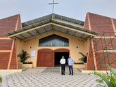 Ecuador. Nuova chiesa all’Arbolito. Don Giampaolo Assiso ha partecipato all'inaugurazione
