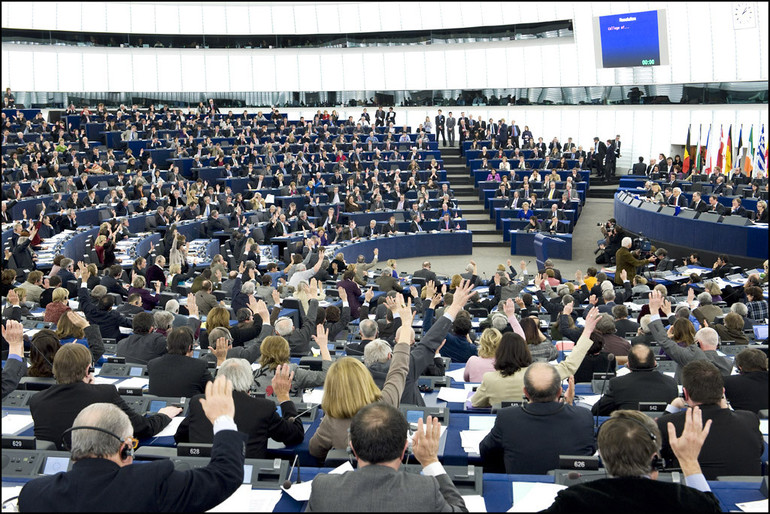 Elezioni europee, i vescovi invitano al voto. Elezioni europee, i vescovi invitano al voto.