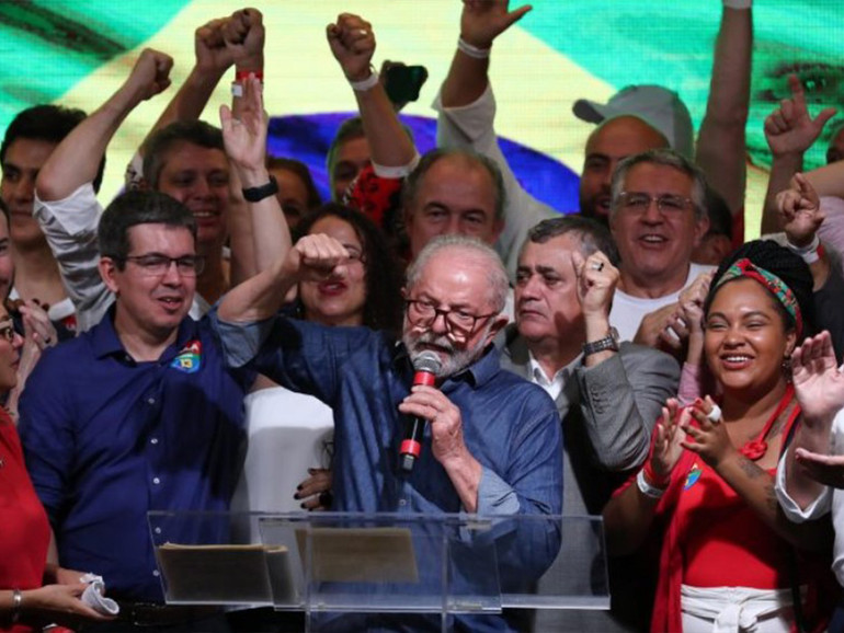 Elezioni. Il Brasile ha scelto Lula Elezioni. Il Brasile ha scelto Lula